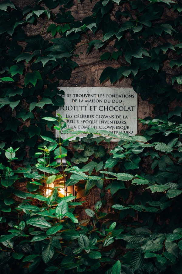 Société Française des Parfumeurs 032 — Société Française des Parfumeurs, par Hugo Gruter